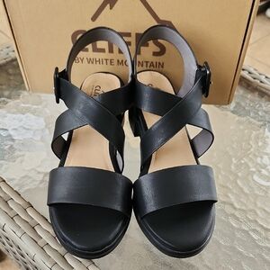 NEW Cliffs by White Mountain Women's Black Strappy Platform Sandals Sz 8.5